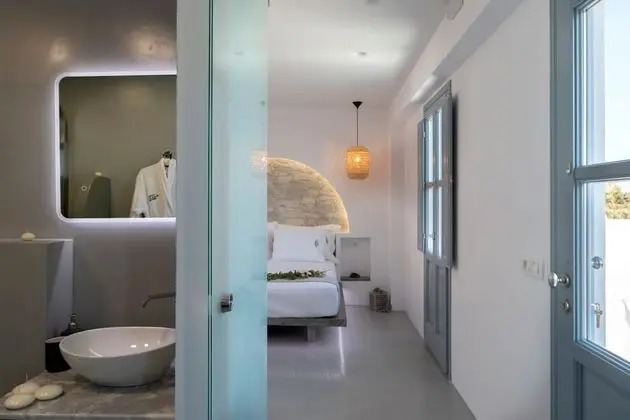 King Suite with Spa Bath