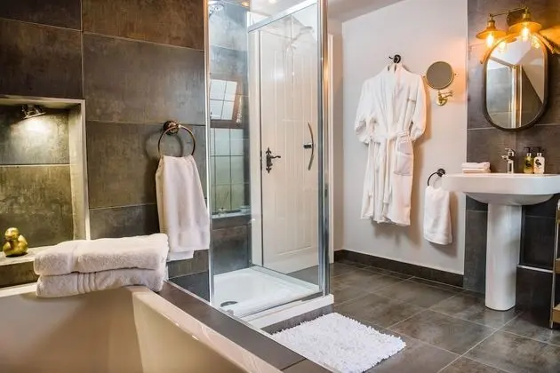 Çatı Katı (Loft), Banyolu/Duşlu (The Loft Suite )