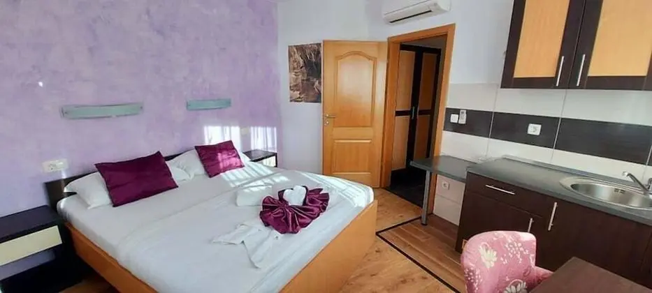 Deluxe Tek Büyük Yataklı Oda