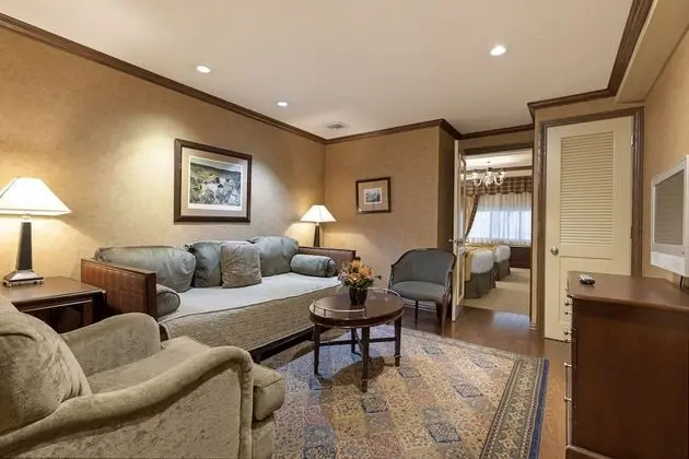 Luxury Tek Büyük Yataklı Oda