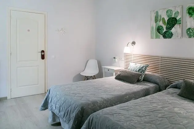 Tek Büyük Yataklı Oda, Ortak Banyo (Interior - 2 Beds)