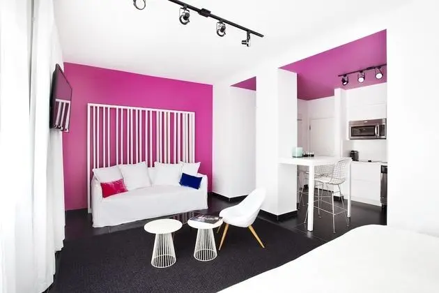 Standard  Studio
