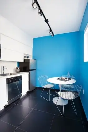 Studio Large