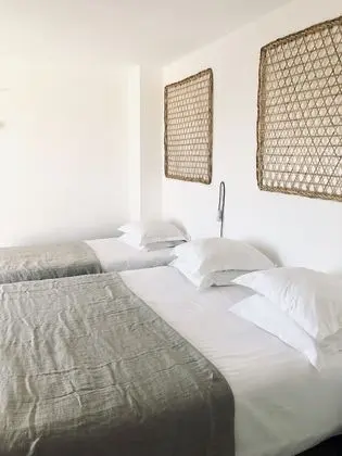 Üç Kişilik Oda, Teras