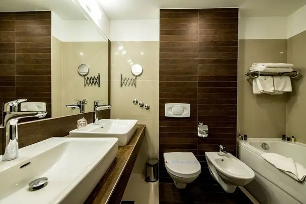 Premium Tek Büyük Yataklı Oda