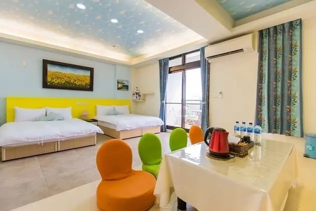 Family Dört Kişilik Oda, Küvet, Kısmi Deniz Manzaralı