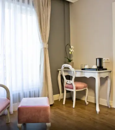 Aile Odası, Bahçe Manzaralı, Balkonlu