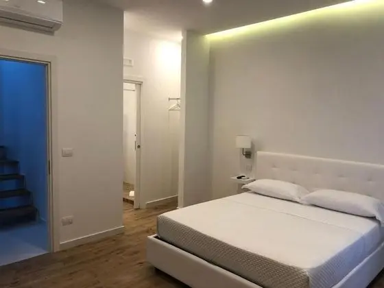 Üç Kişilik Oda