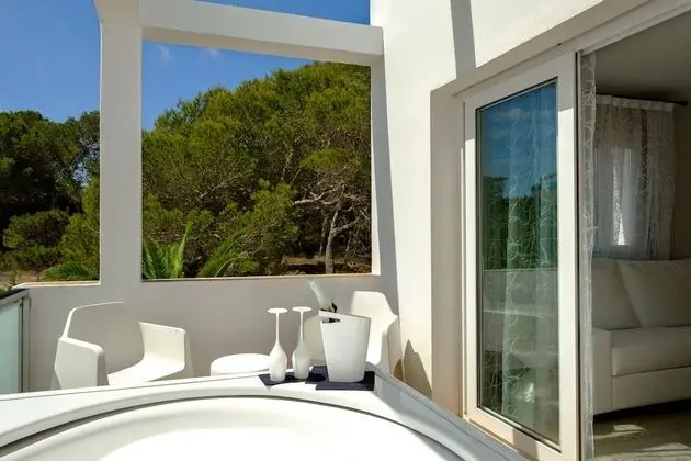Süit, Sıcak Su Küveti, Bahçe Manzaralı (Garden Suite - 3 adults)
