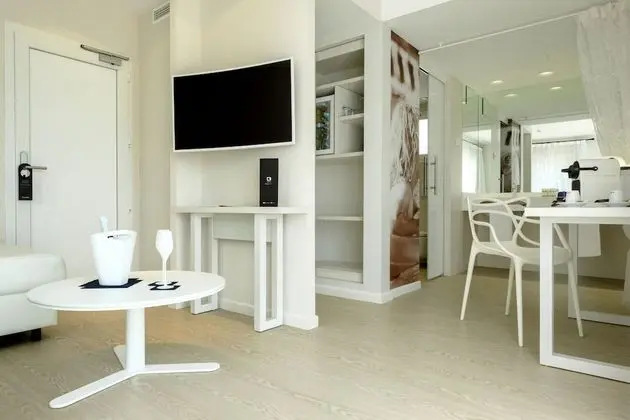 Süit, Sıcak Su Küveti, Bahçe Manzaralı (Garden Suite - 3 adults)