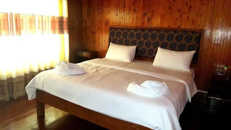 Deluxe Tek Büyük Yataklı Oda, 1 Yatak Odası, Bahçe Manzaralı, Dağ Yamacı