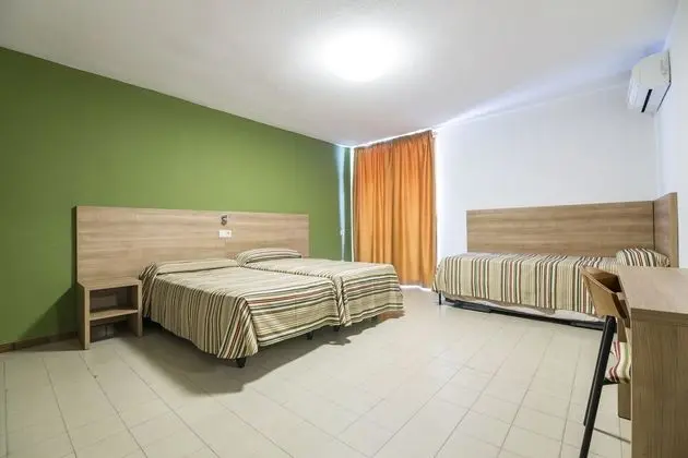 Dört Kişilik Oda ( for 2 adults and 2 children)