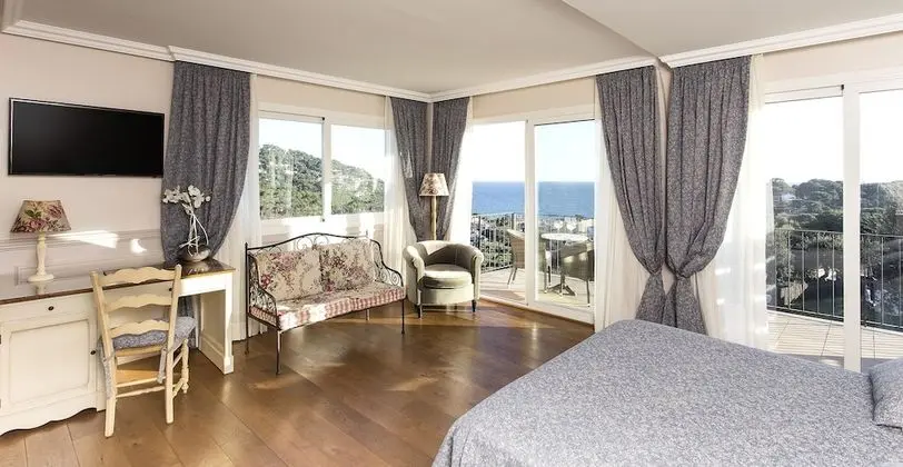 Superior Oda, Balkon, Okyanus Manzaralı