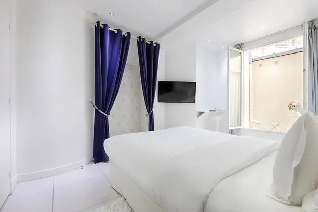 Deluxe Tek Büyük Yataklı Oda