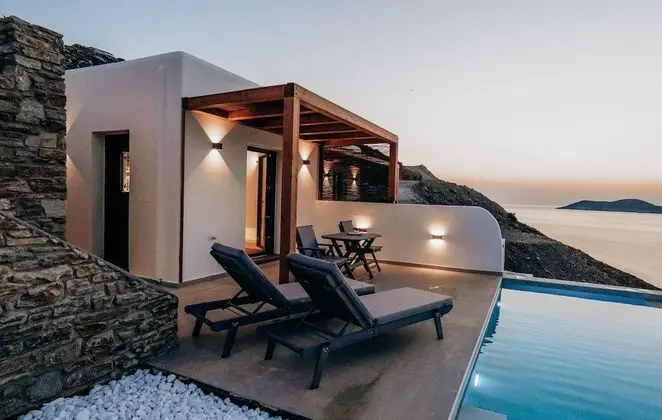 Junior Suite with private pool