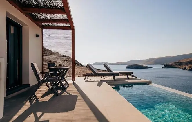 Junior Suite with private pool