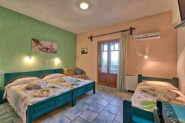 Stüdyo, Bahçe Manzaralı (for 4)