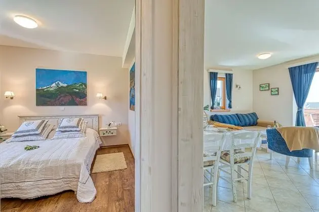 Family Apart Daire, 1 Çift Kişilik Yatak ve Çekyat, Bahçeli (Bled Lake Apartment Blue)