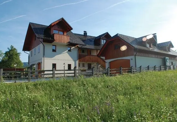 Family Apart Daire, 1 Çift Kişilik Yatak ve Çekyat, Bahçeli (Bled Lake Apartment Blue)