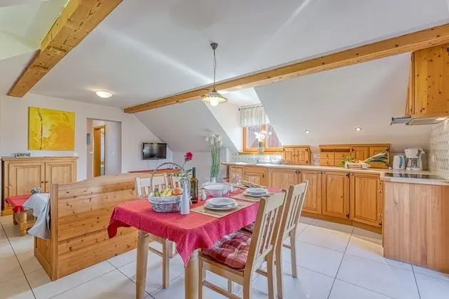 Family Ev, Birden Çok Yatak, Bahçeli (Bled Lake Apartment Red Rose)