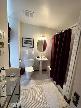 Luxury Süit (Nichole Elizabeth)