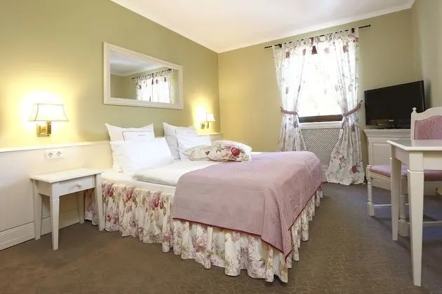 Comfort Tek Büyük Yataklı Oda