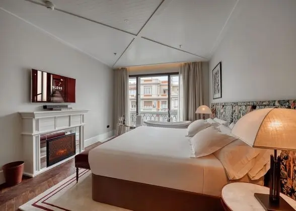 Studio Suite Velázquez View