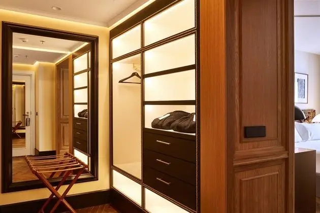 Studio Suite Velázquez View