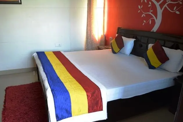 Deluxe Tek Büyük Yataklı Oda, Birden Çok Yatak, Balkon