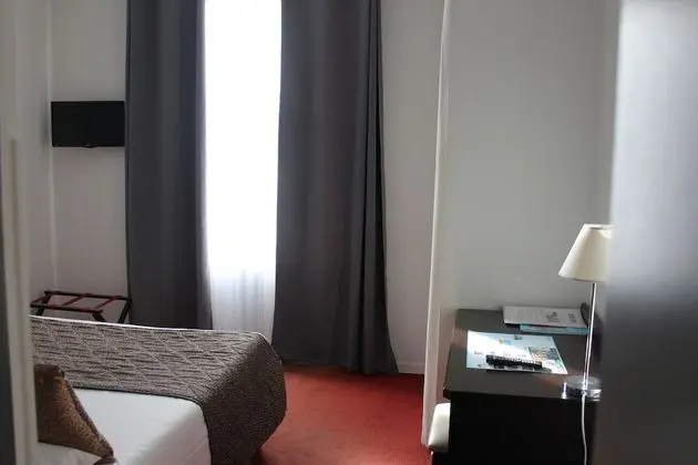 Tek Büyük Yataklı Oda, 1 Çift Kişilik Yatak