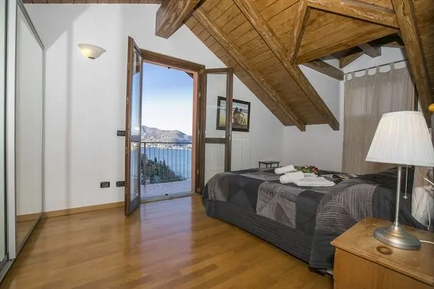 Family Apart Daire, 2 Çift Kişilik Yatak, 2 Banyolu, Bahçeli (Blevio Panoramica)