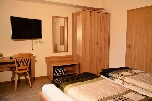 Tek Büyük Yataklı Oda, Balkon