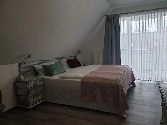 Classic Tek Büyük Yataklı Oda