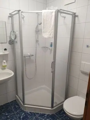 Classic Tek Büyük Yataklı Oda