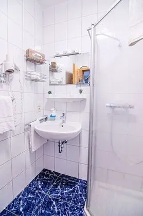 Classic Tek Büyük Yataklı Oda