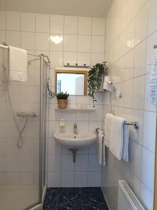 Classic Tek Büyük Yataklı Oda