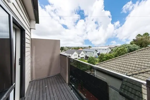 Oda, 1 En Büyük (King) Boy Yatak, Balkon