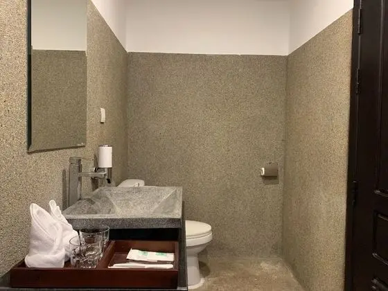Deluxe Tek Büyük Yataklı Oda, Havuz Kenarı