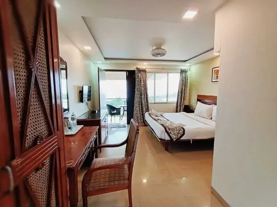 Deluxe Tek Büyük Yataklı Oda