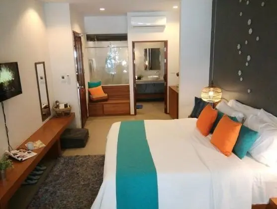 Deluxe Double Room with Beach Front