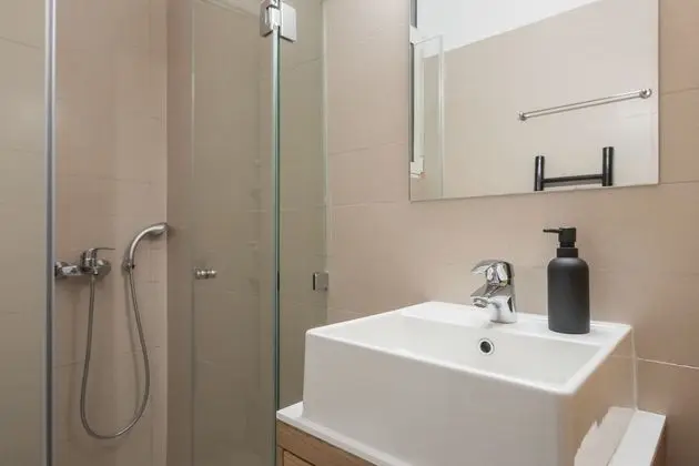 Delight 1 Bedroom Apartment