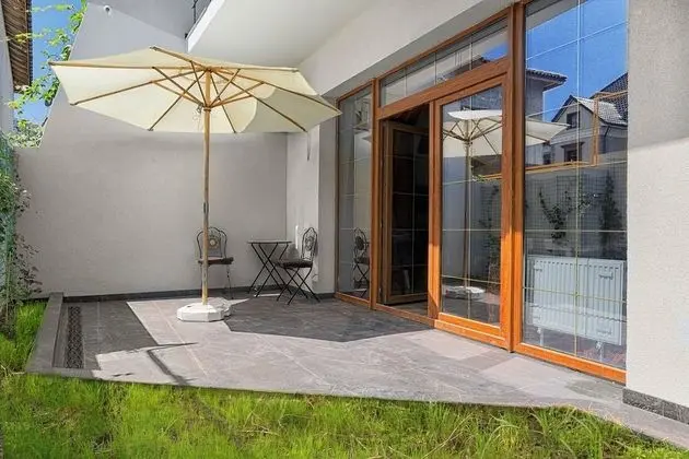Signature Apart Daire, Teras (Rome)