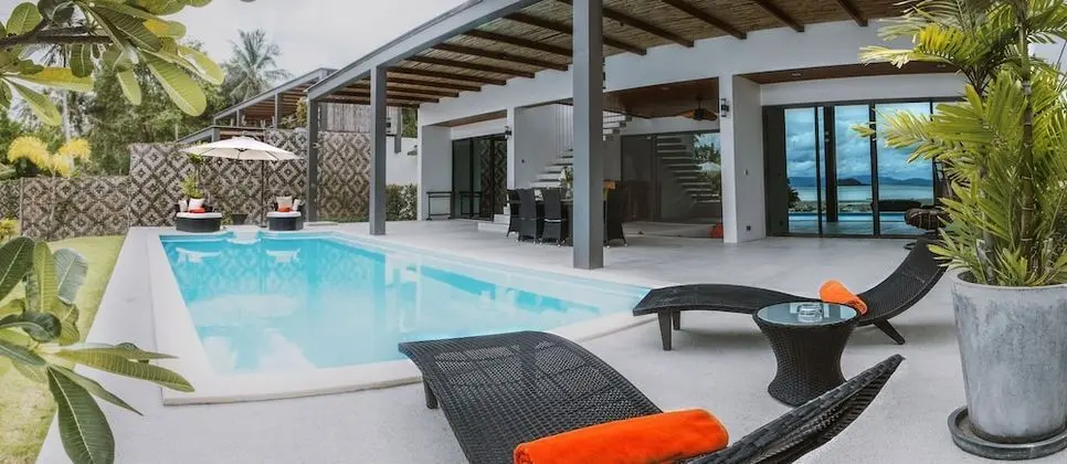 Luxury Beachfront Pool Villa