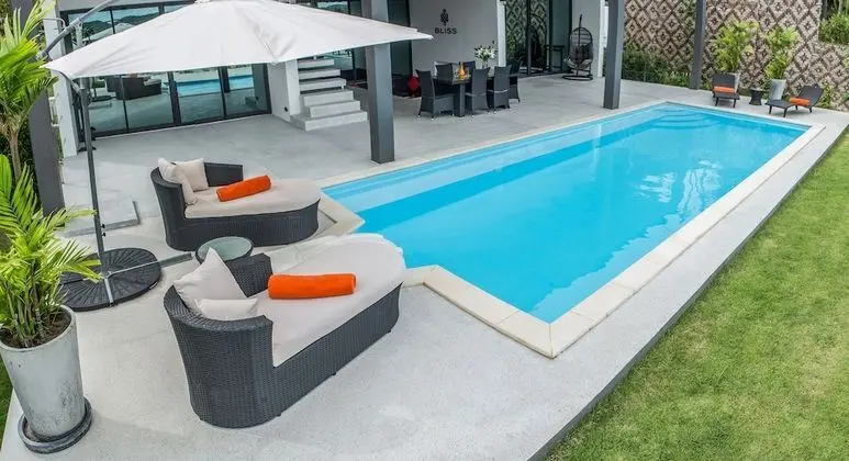Luxury Beachfront Pool Villa