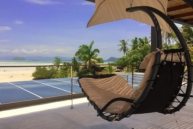 Luxury Beachfront Pool Villa
