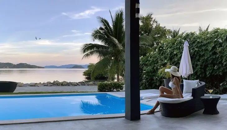 Luxury Beachfront Pool Villa