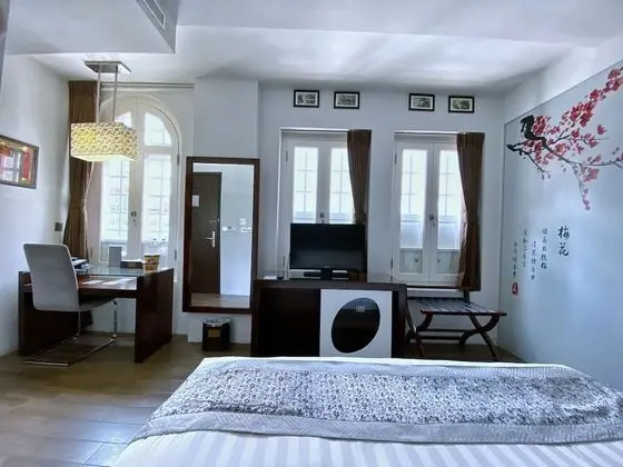 Deluxe Tek Büyük Yataklı Oda