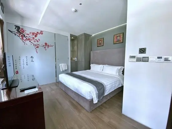 Deluxe Tek Büyük Yataklı Oda
