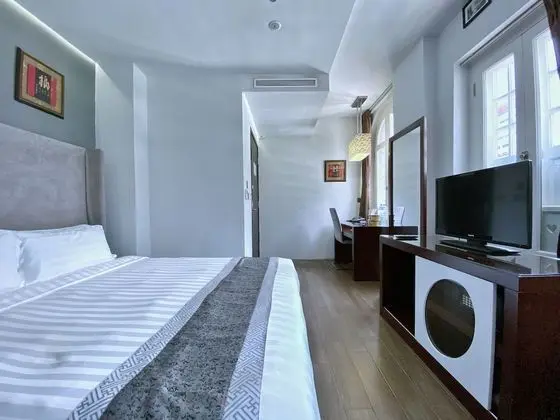 Deluxe Tek Büyük Yataklı Oda