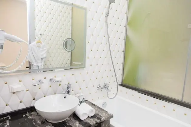 Luxury Oda, 1 En Büyük (King) Boy Yatak